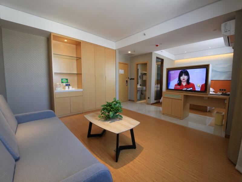 GreenTree Inn Zhengzhou Gongyi Xinxing Road 15/22