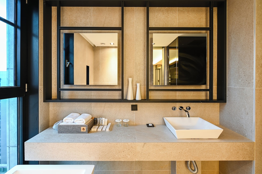 Hotel The Designers LYJ Gangnam Premier 55/64