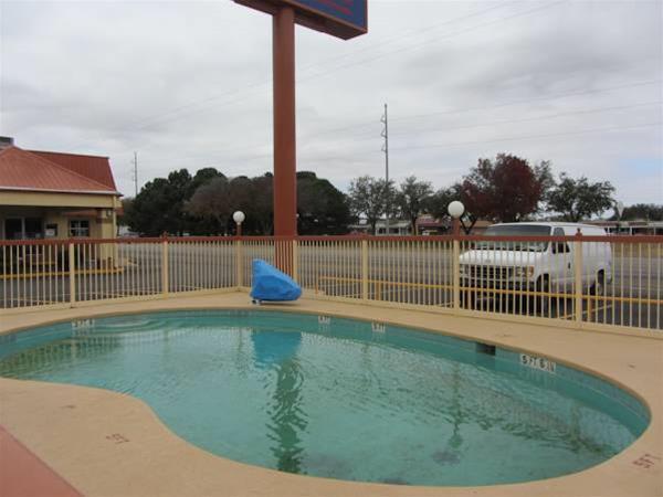 Best Budget Inn Abilene 17/23