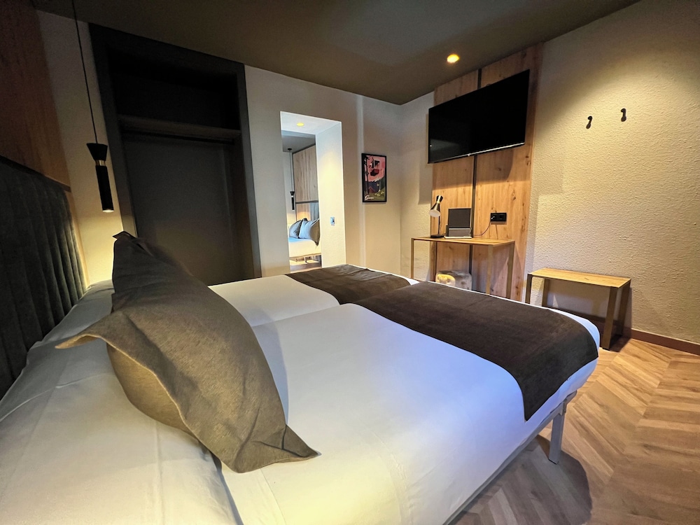 Hotel Paris 14/39