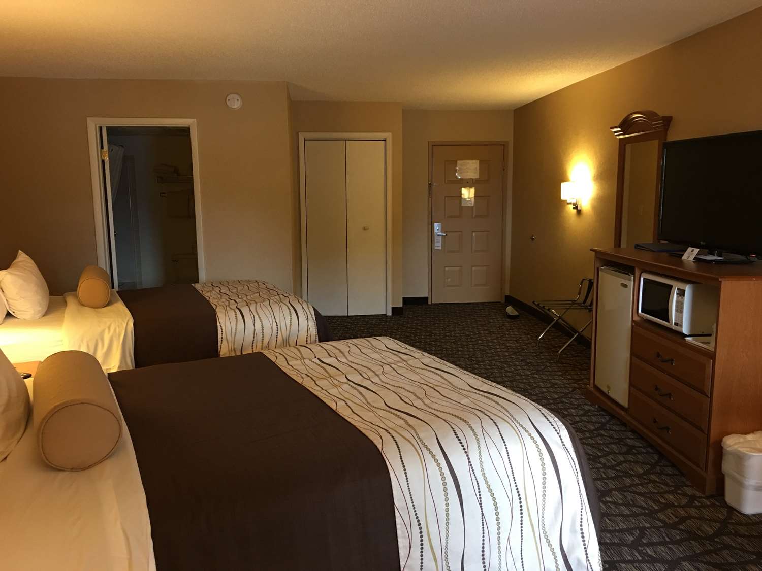 غرفة بسريرين مزدوجين، Best Western Clifton Park 3/4