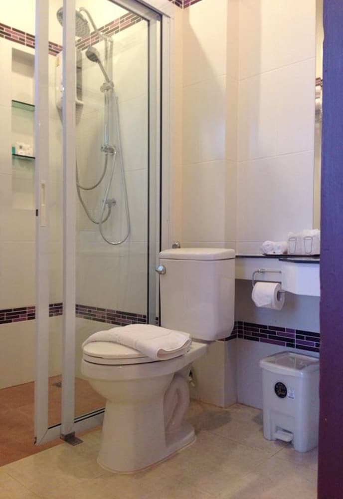 Fig Boutique Hotel 23/24