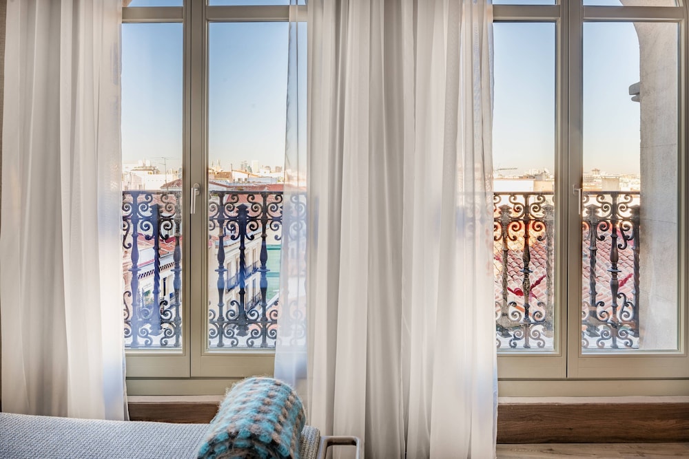 Circulo Gran Via Hotel Autograph Collection Adults Only 30/52