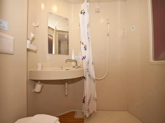 100 Inn (Fuqing Chenglong Pedestrian Street) 24/24