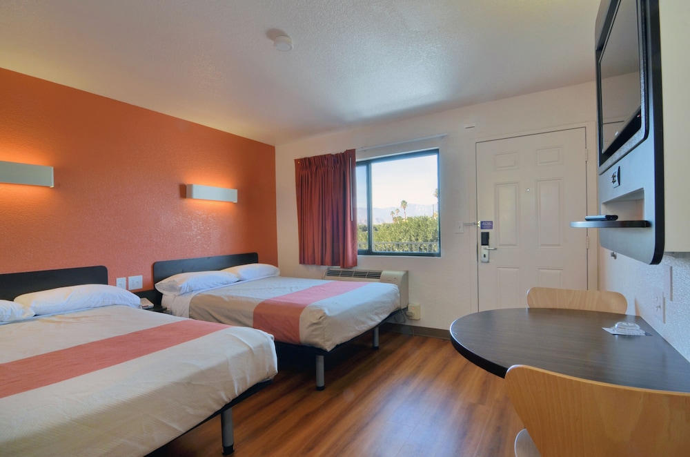 Motel6 Palm Desert, CA - Palm Springs Area 14/37