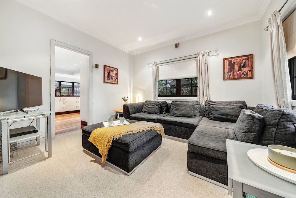 WHISPERING PINES BOUTIQUE ACCOMMODATION 34/50