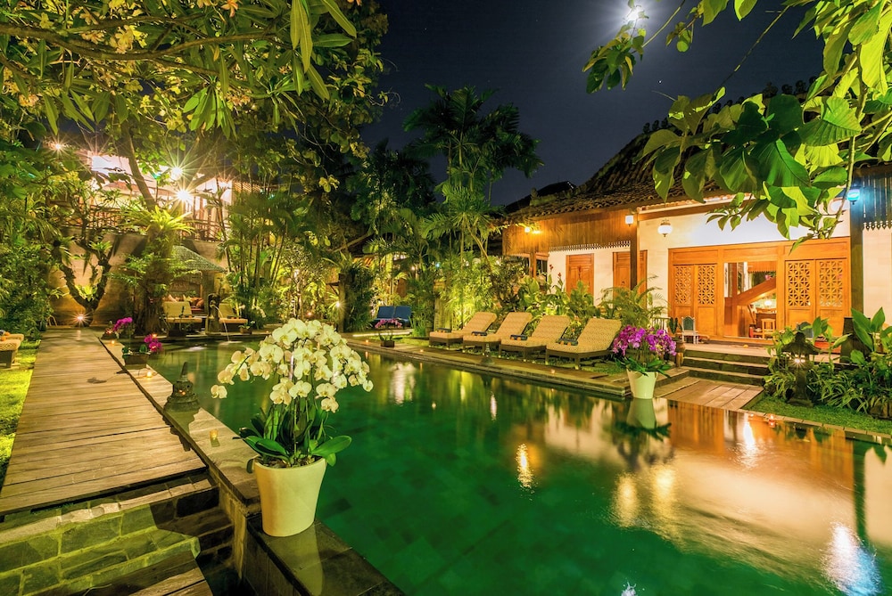 Villa Kampung Kecil 71/78
