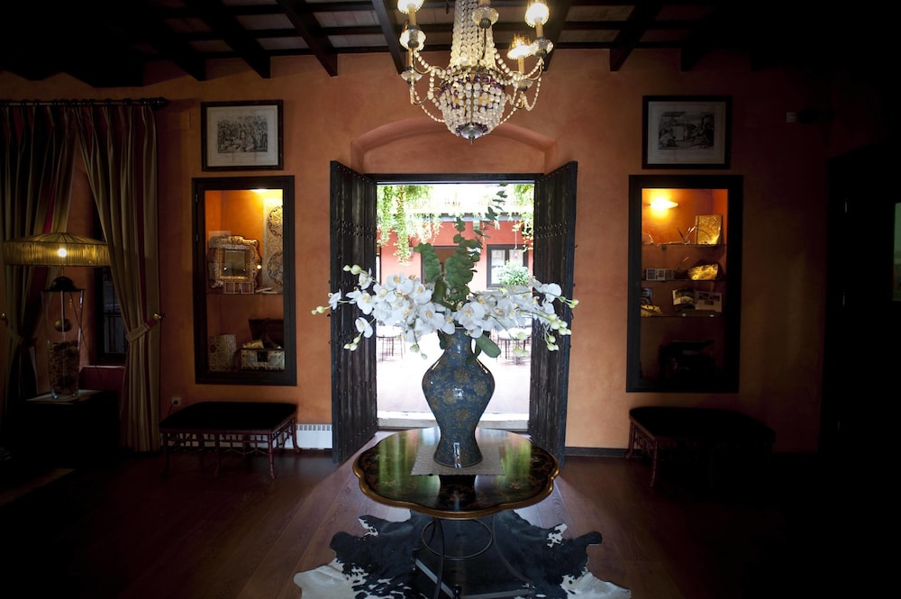 La Casona de Calderon Gastronomic And Boutique Hotel 33/50
