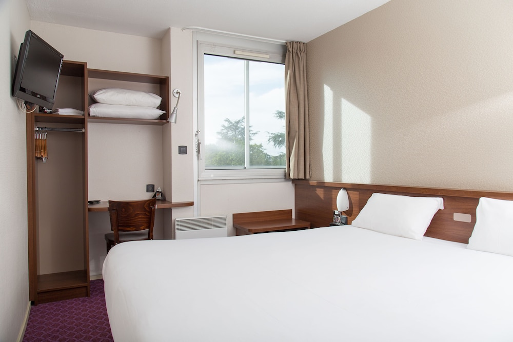 Brit Hotel Toulouse Colomiers L Esplanade 17/66