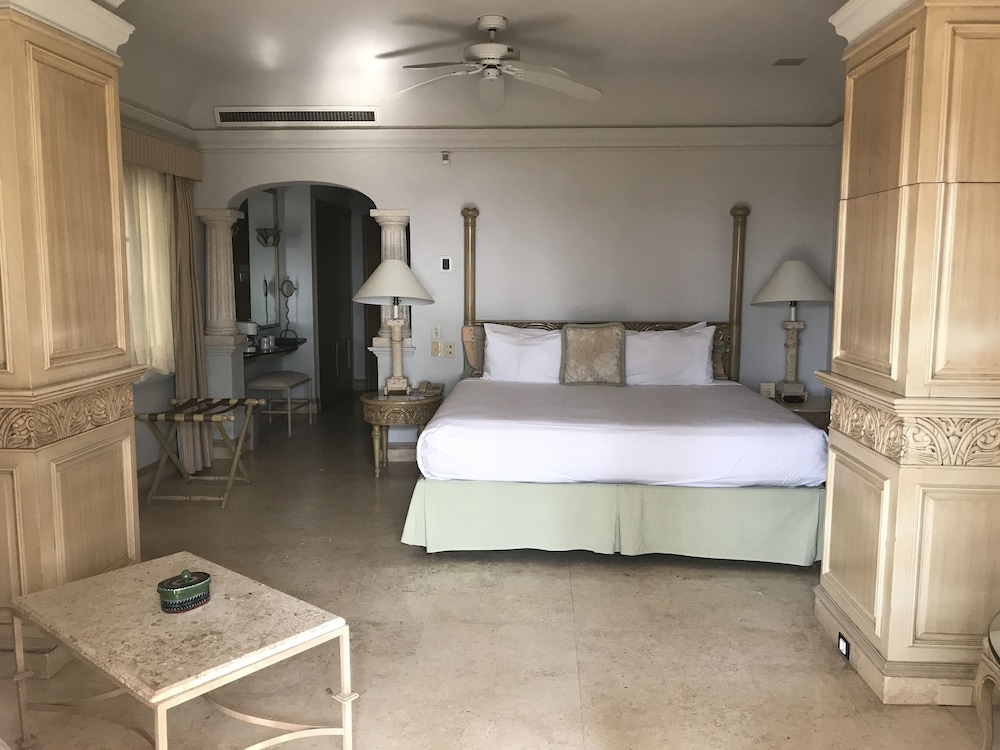 Grand Isla Navidad Golf & Spa Resort with Marina 9/50
