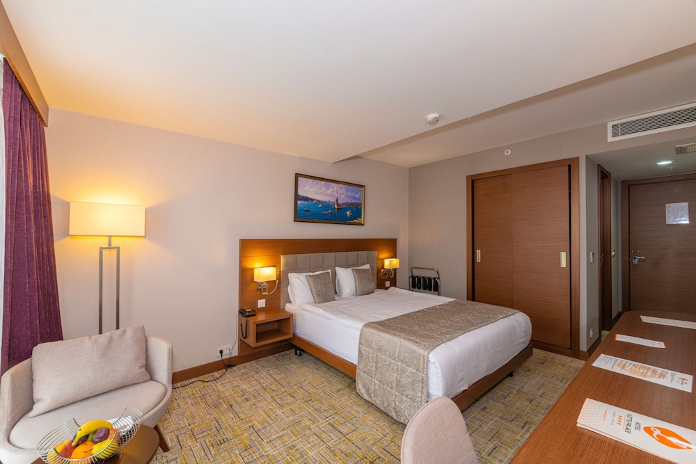 Land Park Hotel Avcilar 23/47