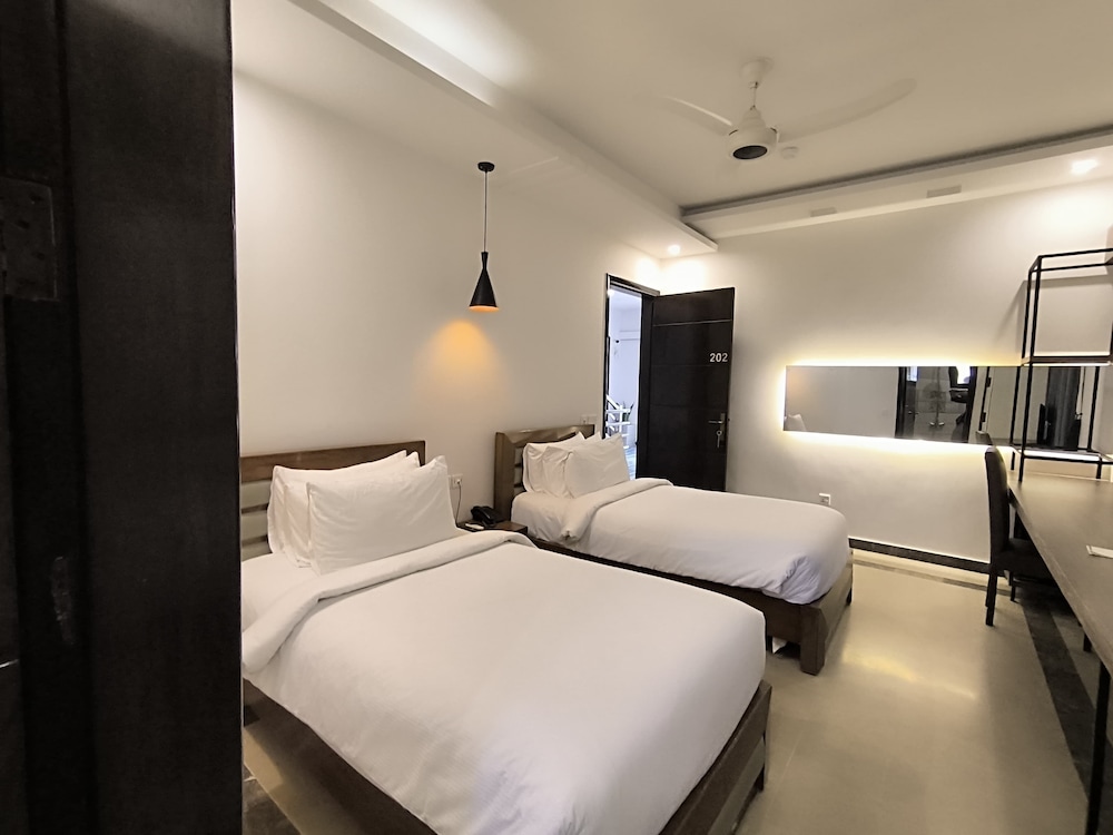 Xefan Hotel and Suites 29/59
