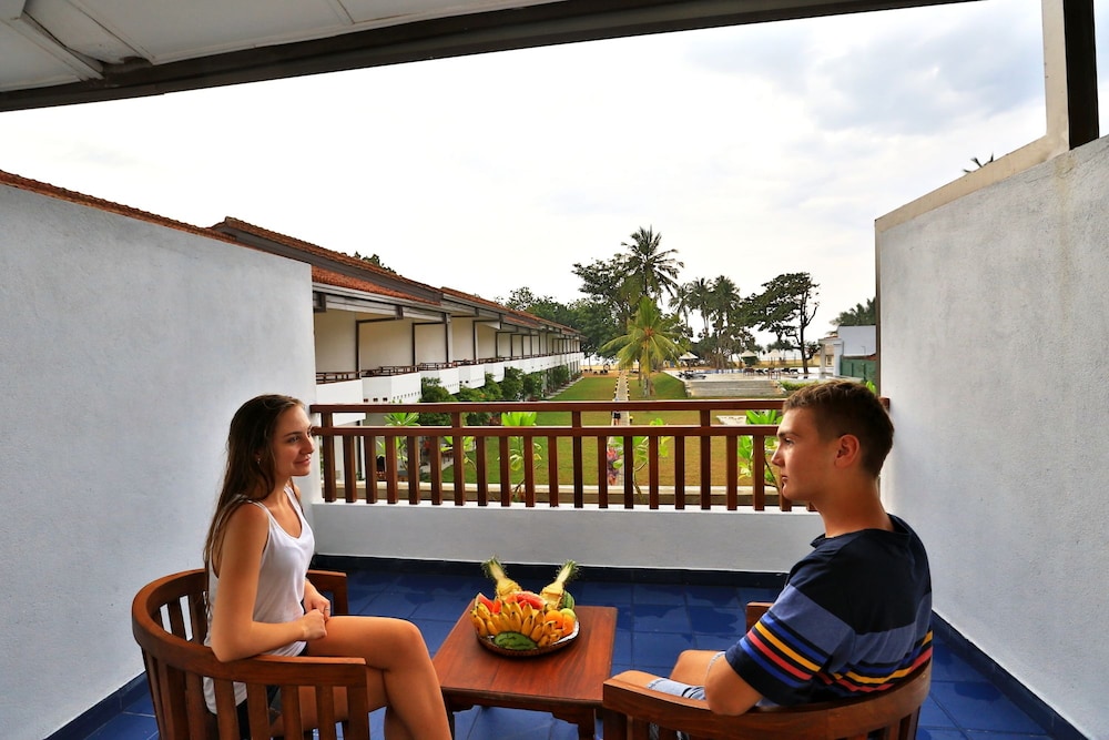 Hibiscus Beach Hotel Kalutara 8/50
