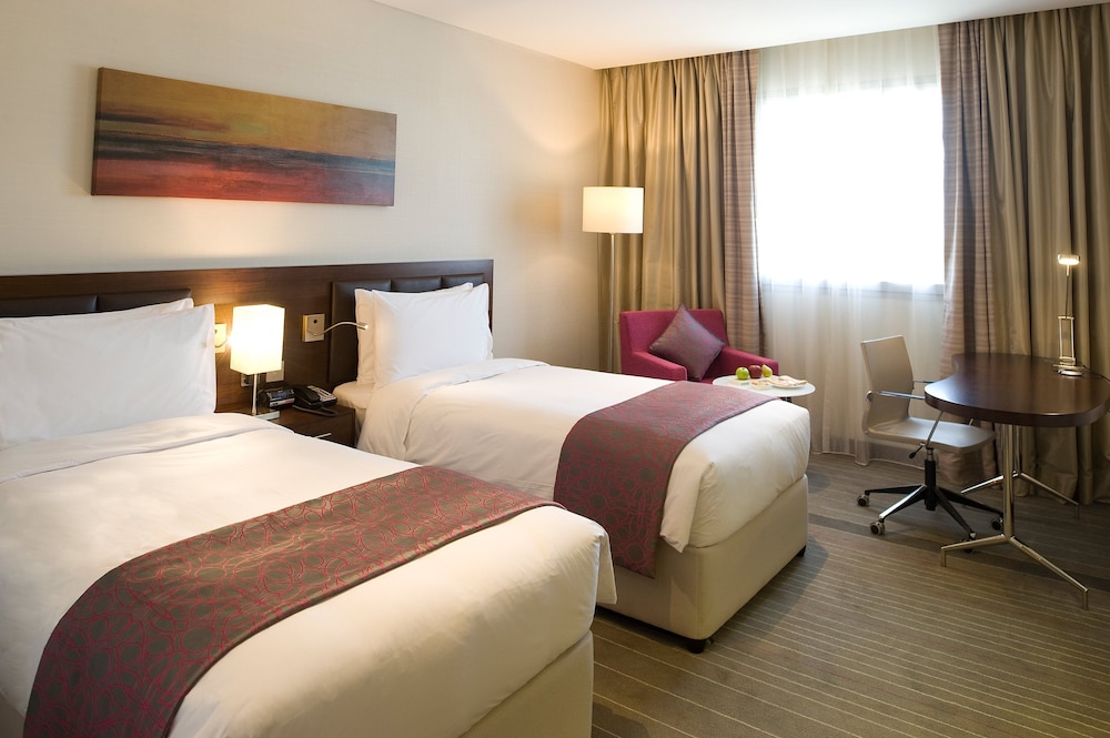 Holiday Inn Muscat al Seeb by IHG 23/73