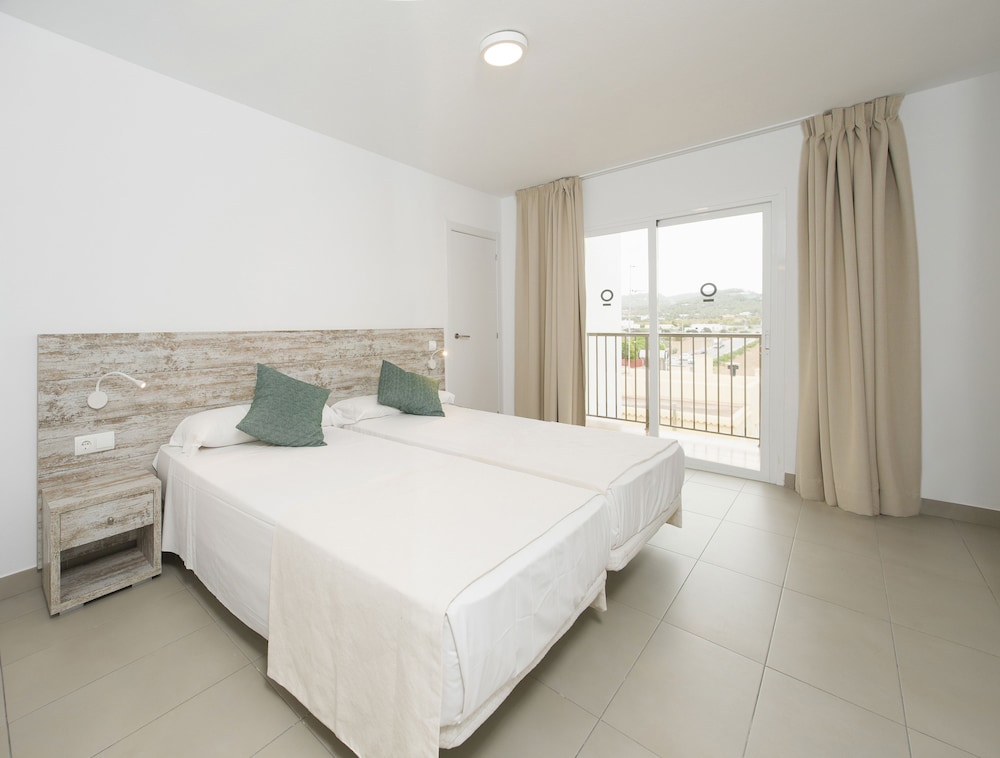 Vibra Riviera Apartments 15/45