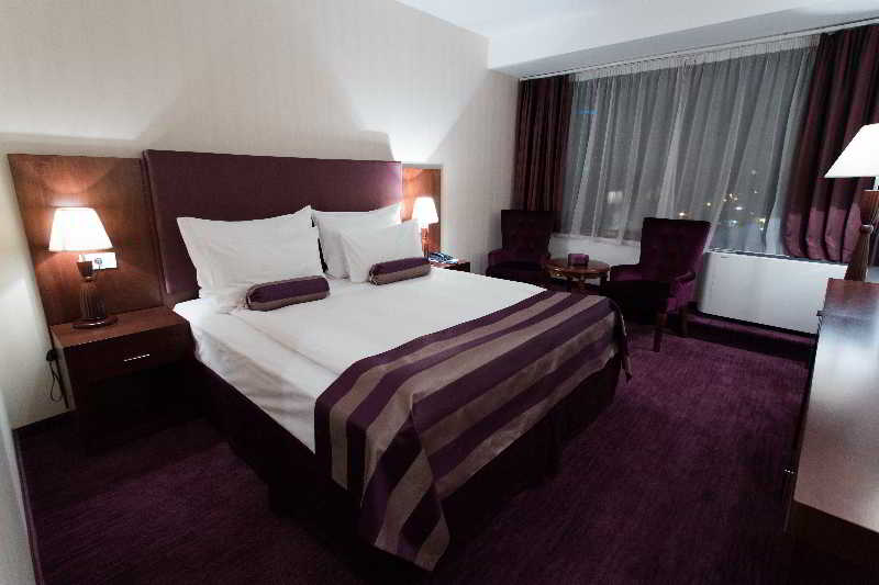 Standard, Double Bed
