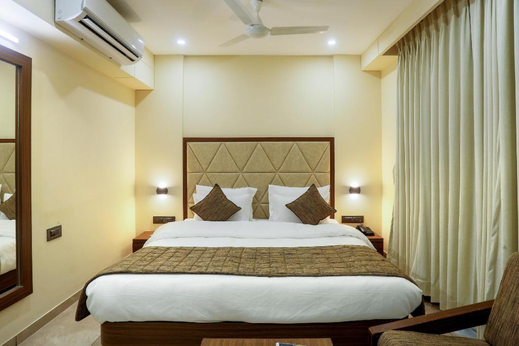Hotel Kavery 10/42