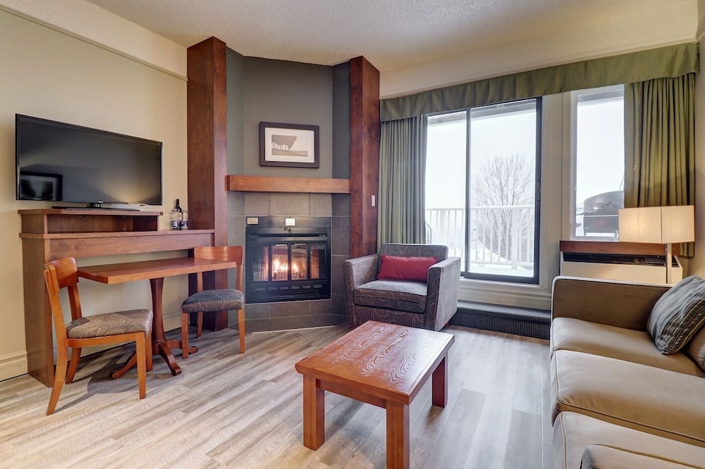 ESTRIMONT SUITES & SPA 38/61