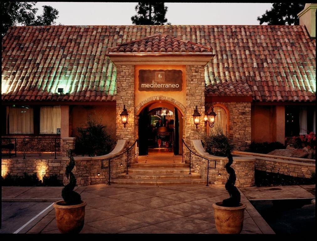 THE WESTLAKE VILLAGE INN 3/36