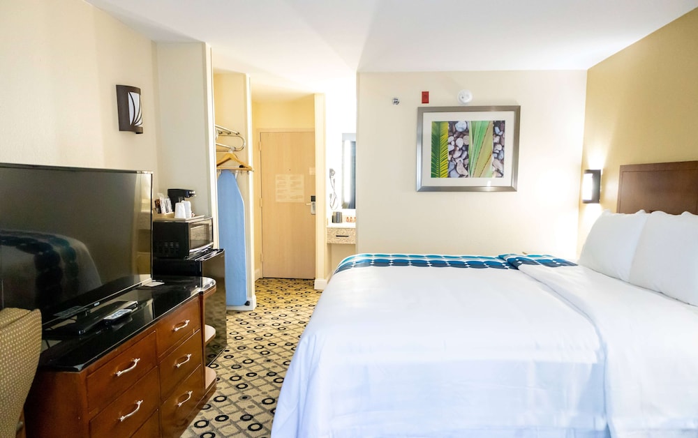 Baymont by Wyndham College Park Atlanta Airport South 17/50
