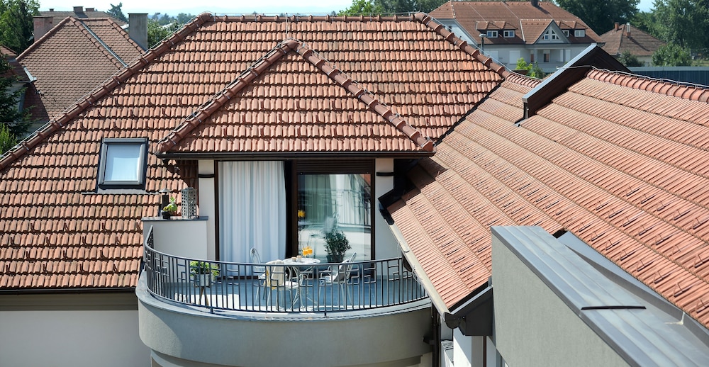 Hotel Castellum 4/48