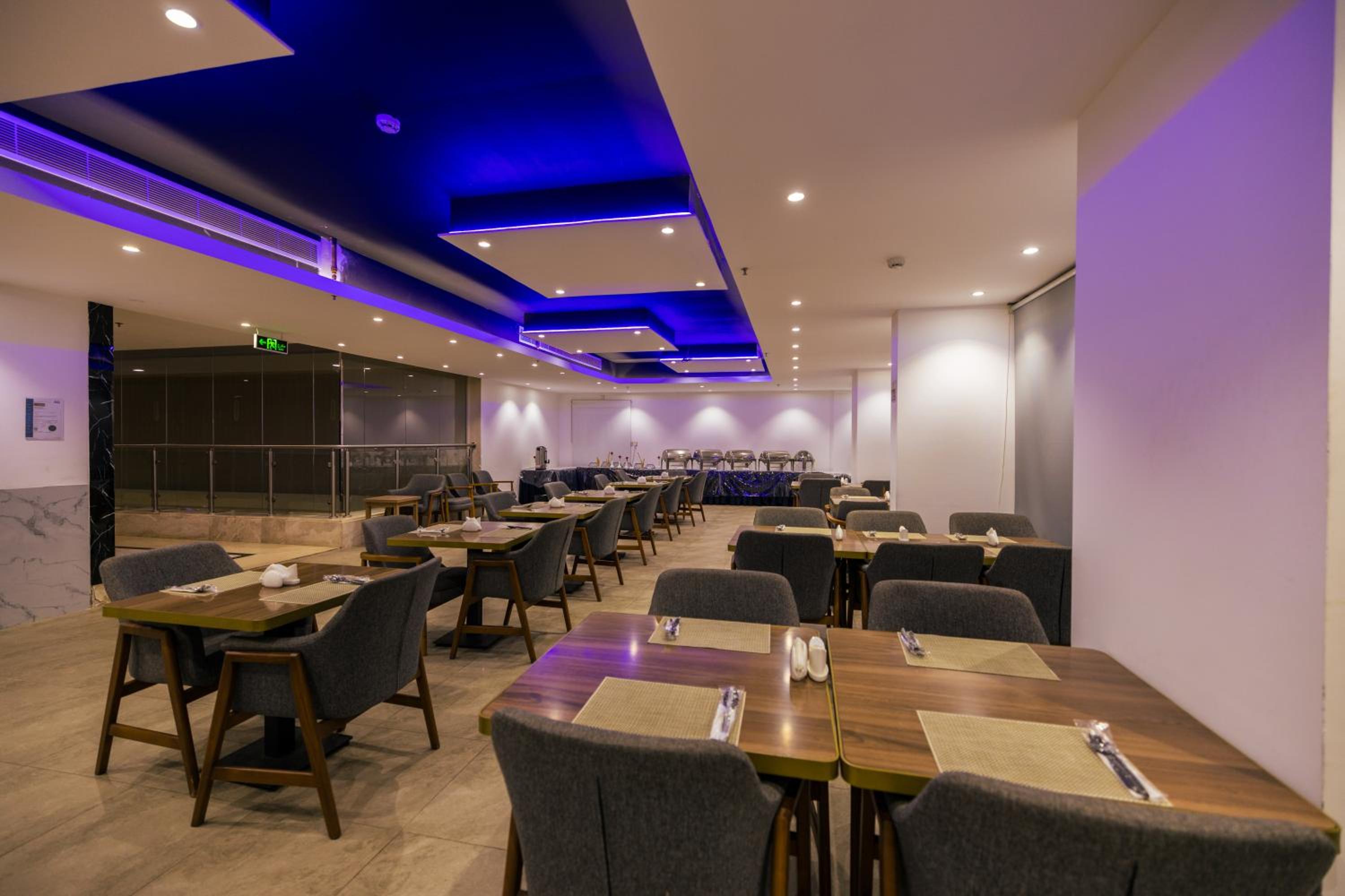 فندق ميرنيان(Mirnian Hotel) 35/40