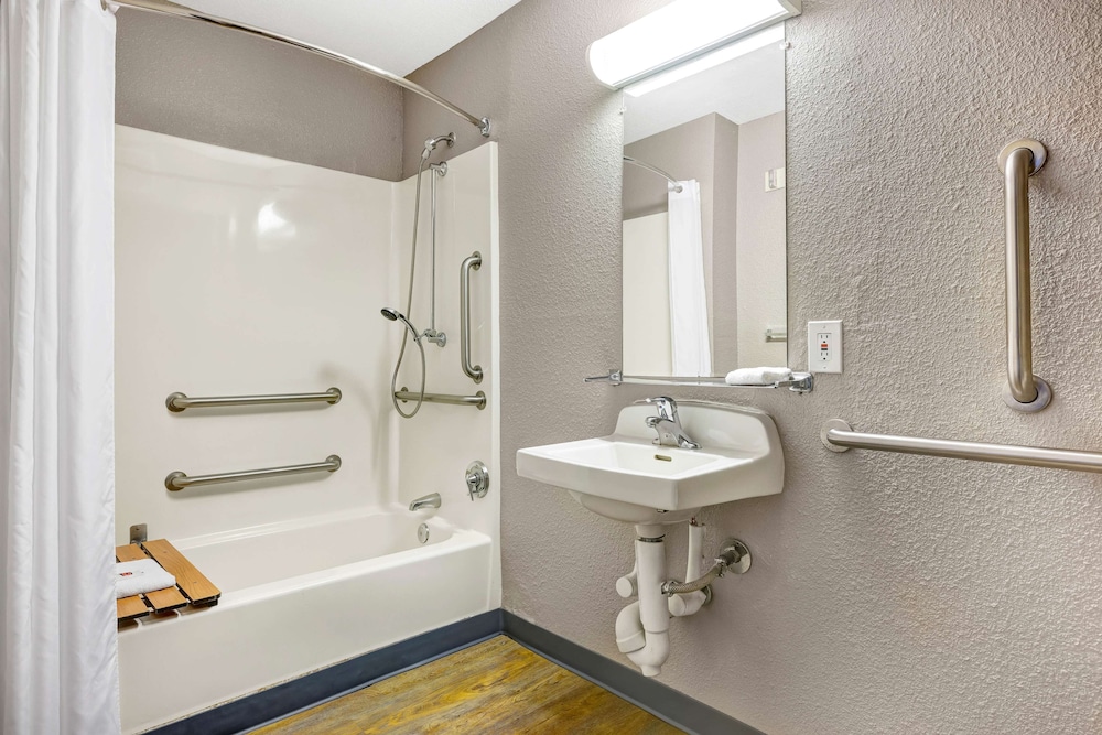 Motel6 Issaquah, WA - Seattle - East 42/43