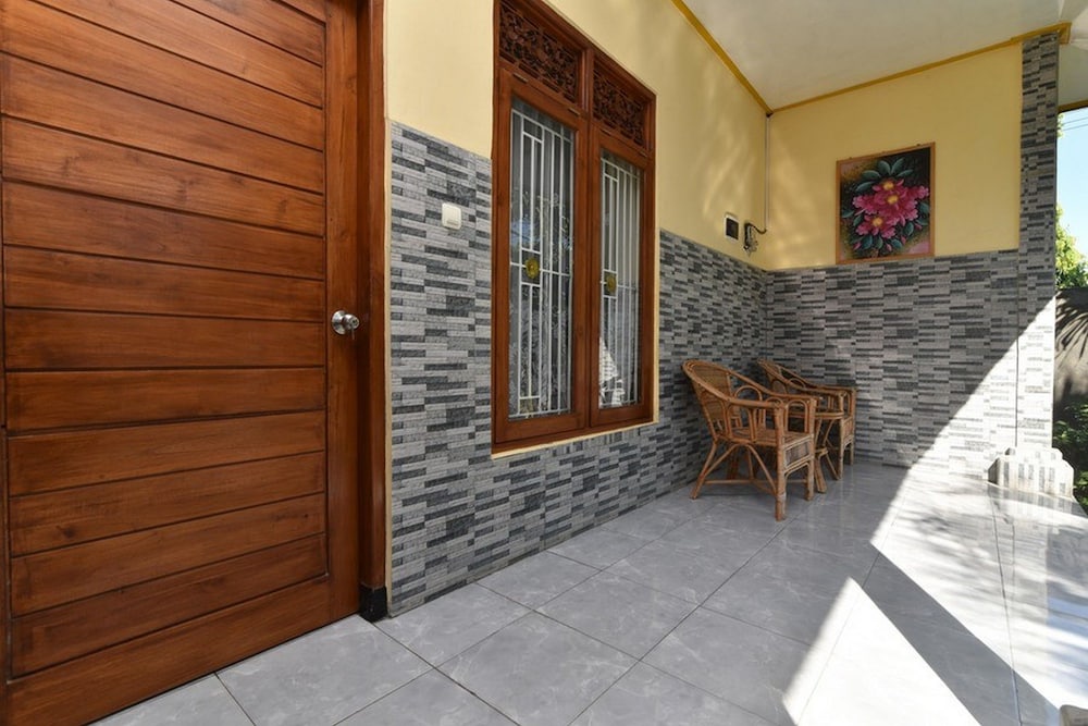 Lobby at RedDoorz Plus @ Singaraja, BALI