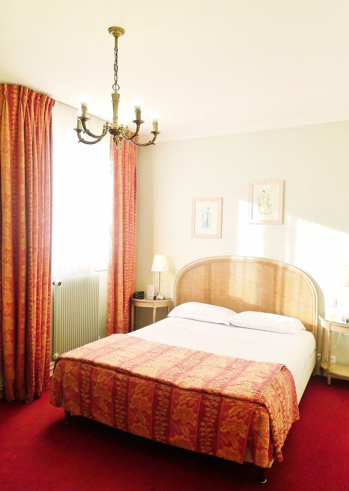 Grand Hotel Des Templiers 17/68