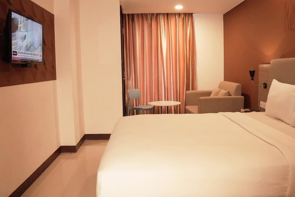 VERSE HOTEL CIREBON 13/72