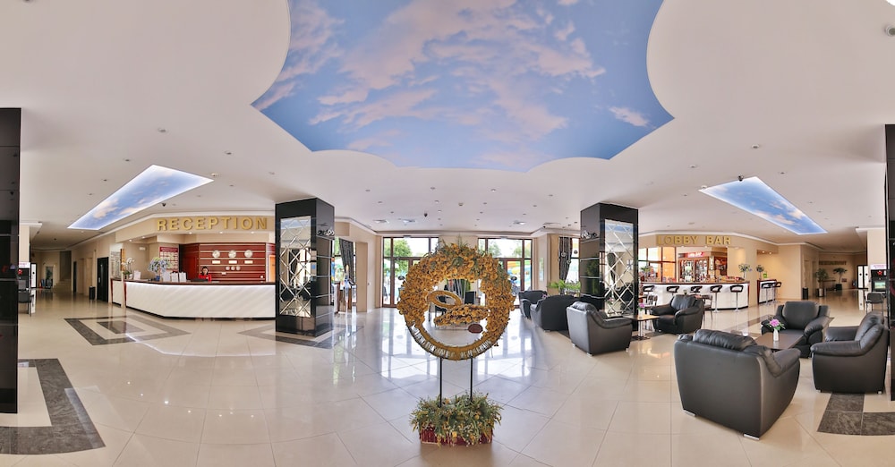 Prestige Hotel And Aquapark 56/72