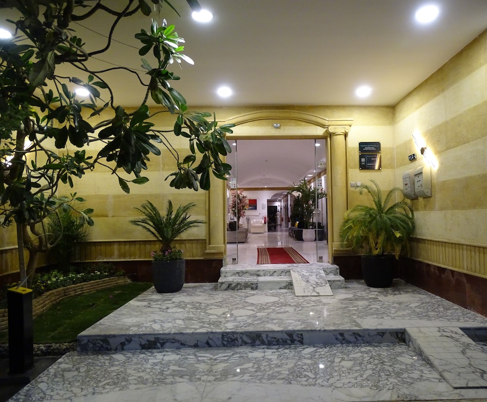 كومفورت إن تعاون(Comfort Inn Taawn) 49/53
