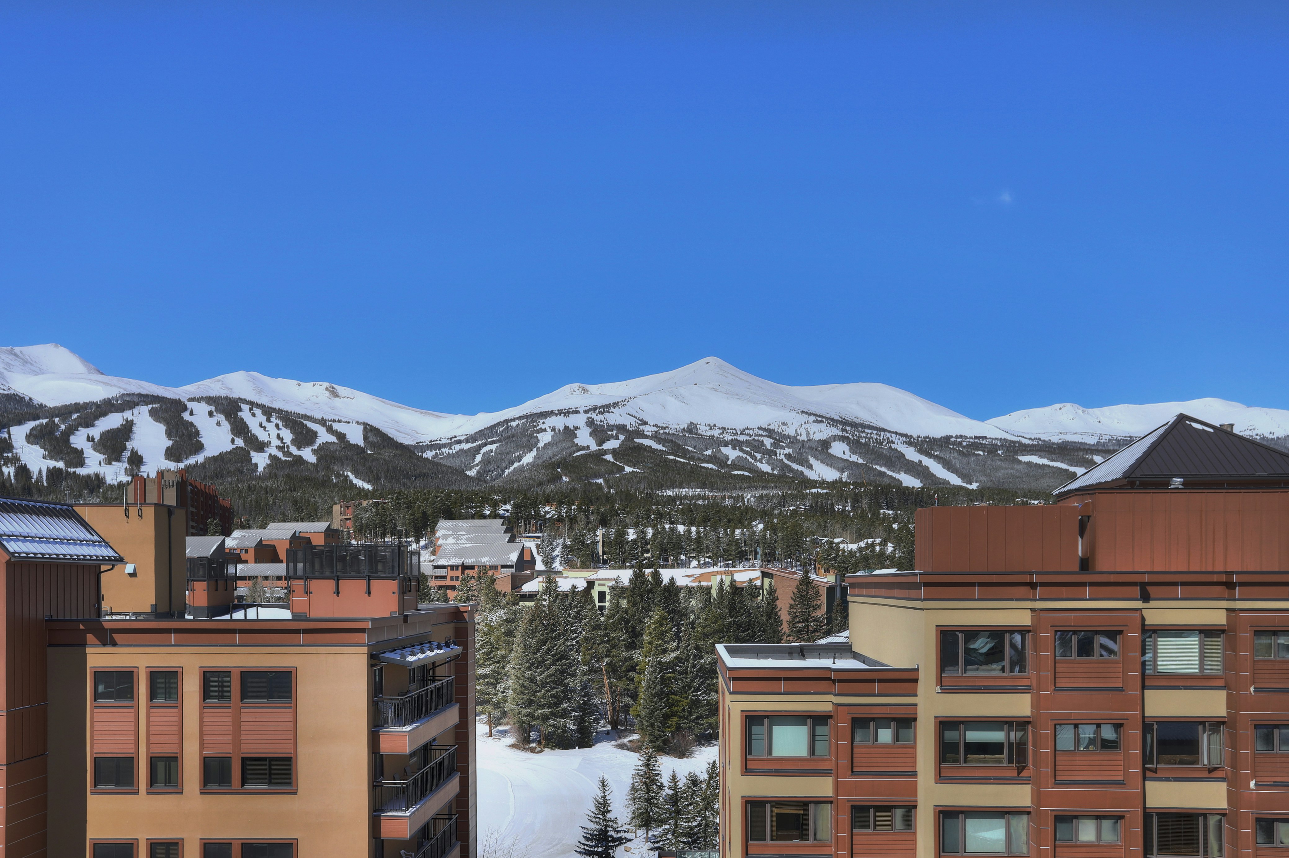 Village At Breckenridge Resort 5/82