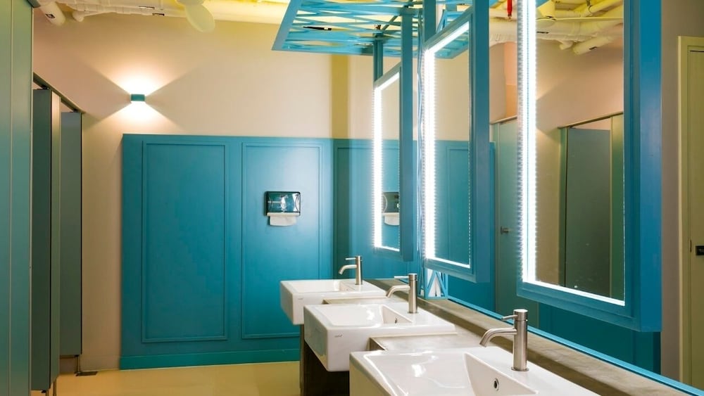 Female Dorm, 10 Beds