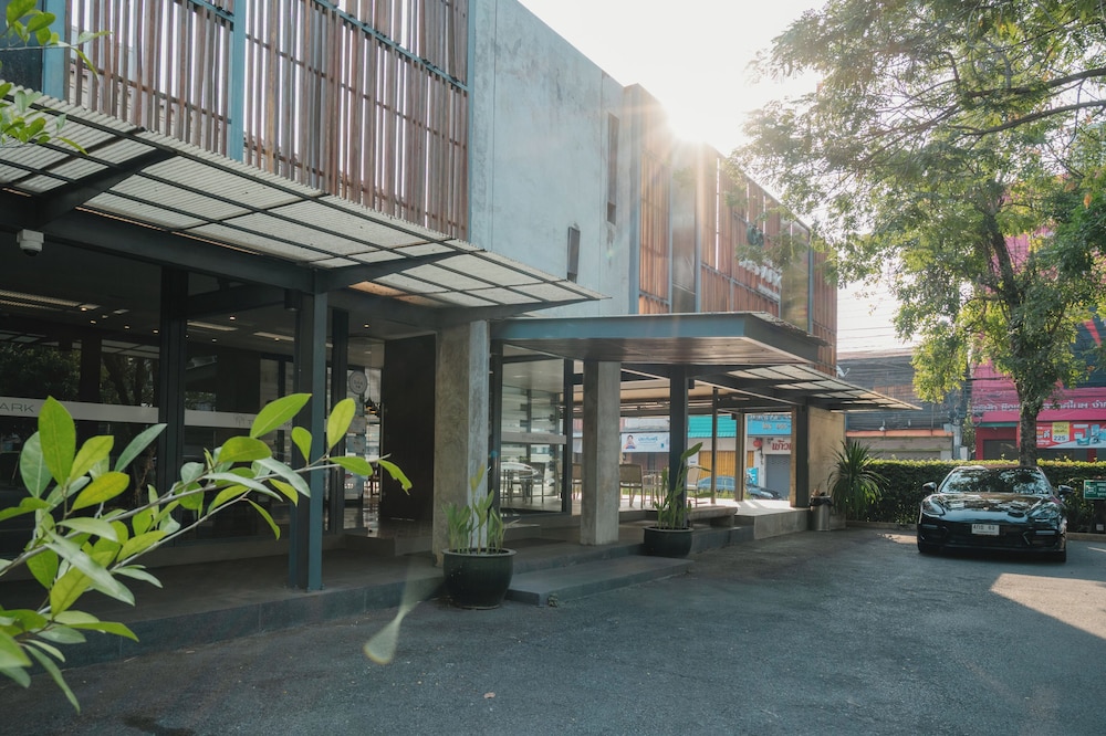 The Park Hotel 35/46