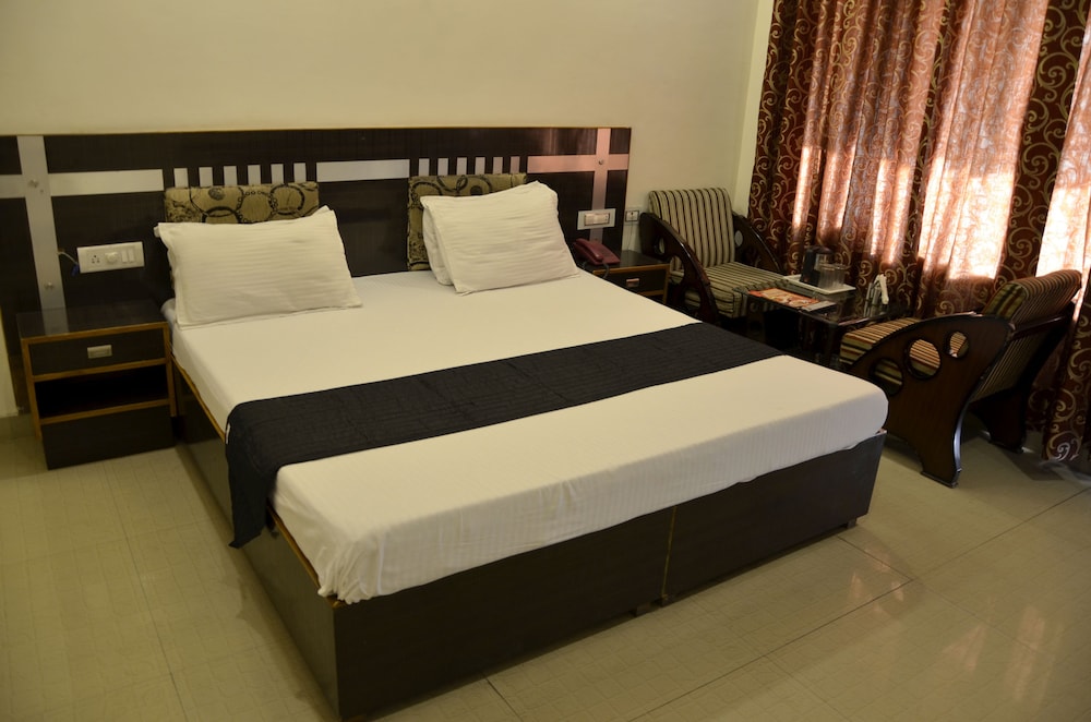 Hotel Citi Heights 22/41