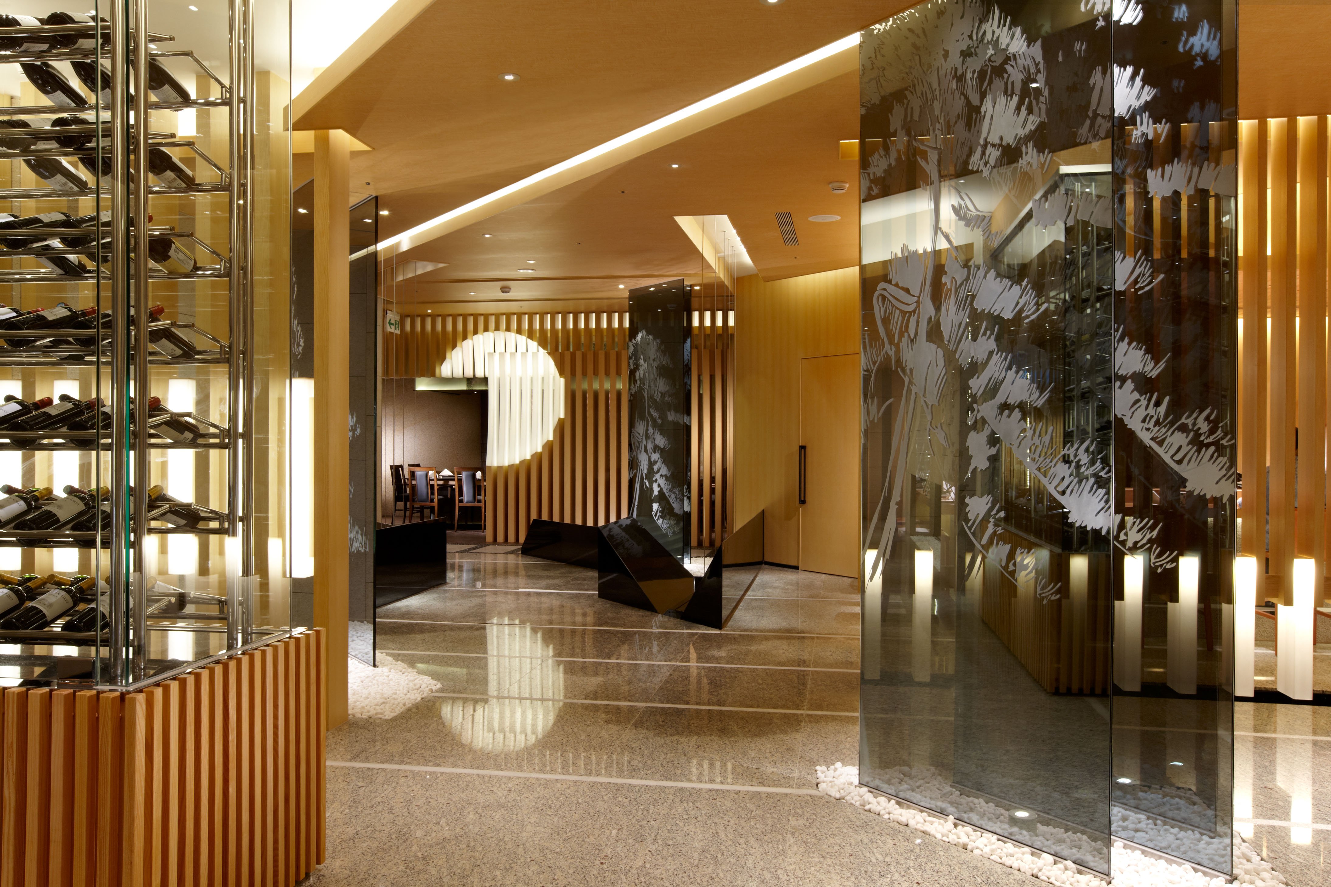 THE OKURA PRESTIGE TAIPEI 8/82