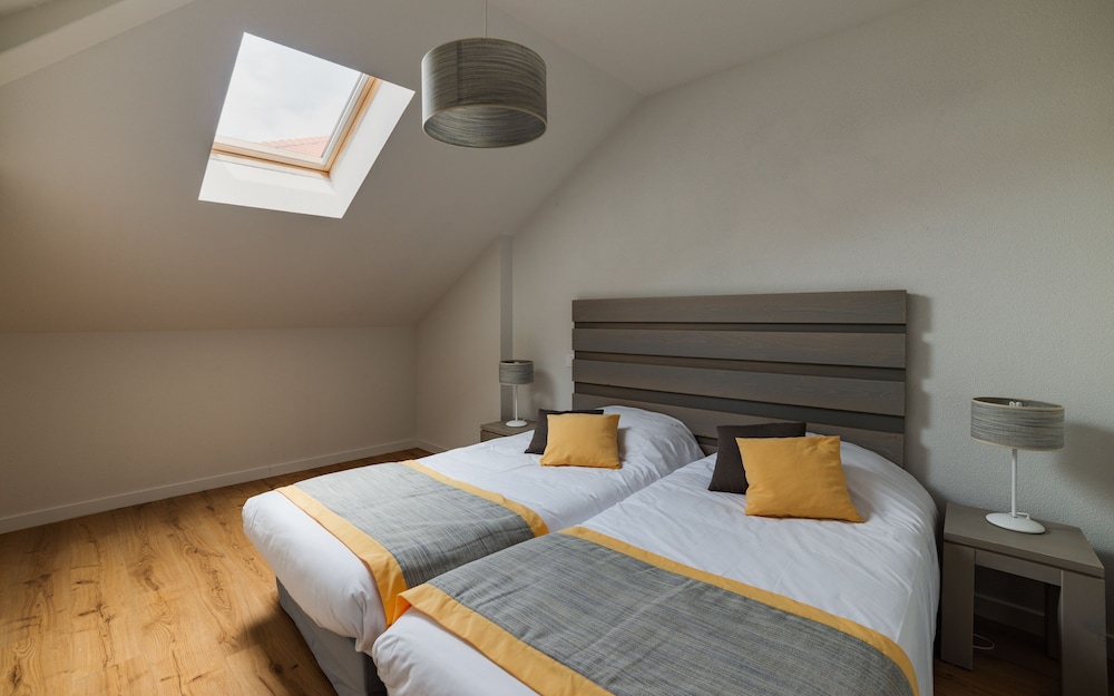 2 Bedrooms, Duplex, Apartment, 4 Beds, Sofa