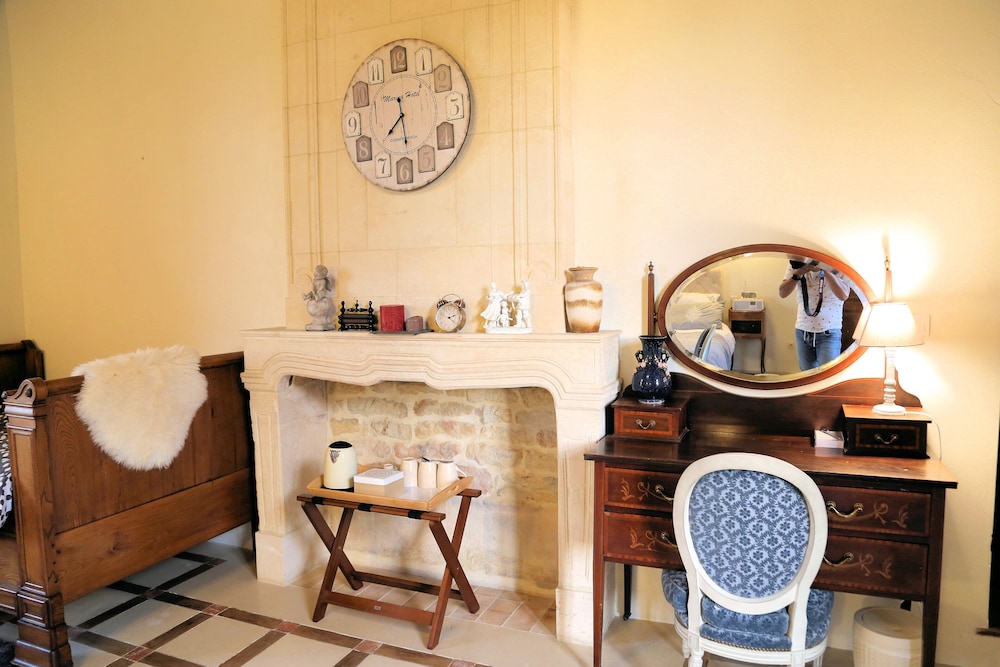 Chateau Du Bu 24/50