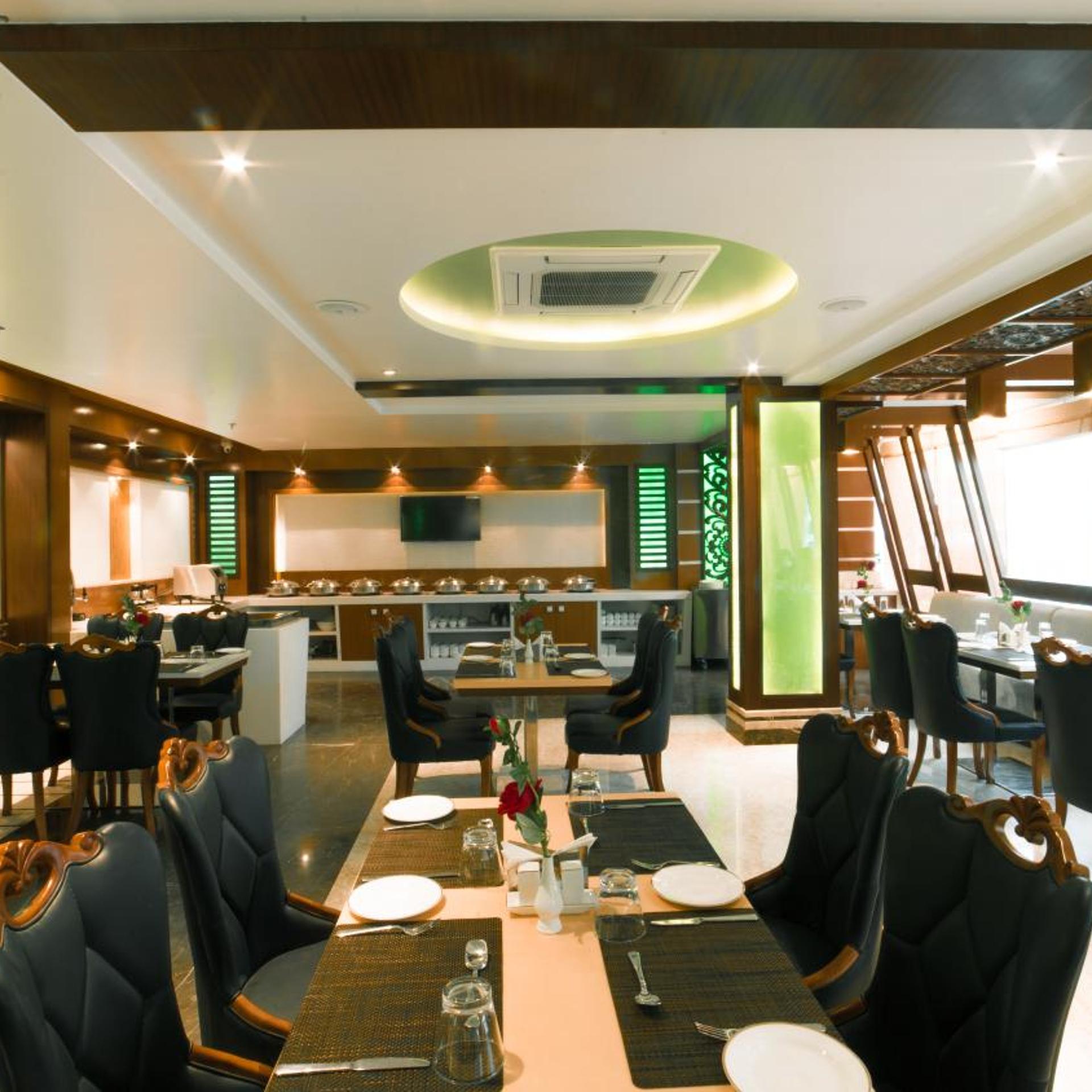 Costa Riviera Hotel 43/56