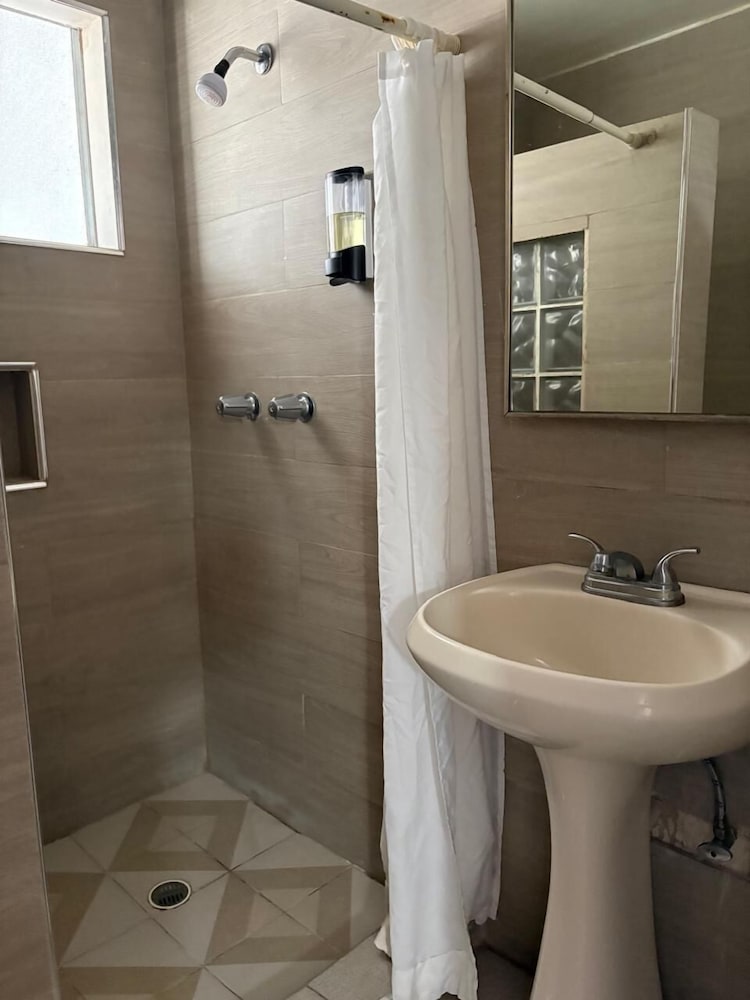 Hotel Flamingo Juarez 26/30