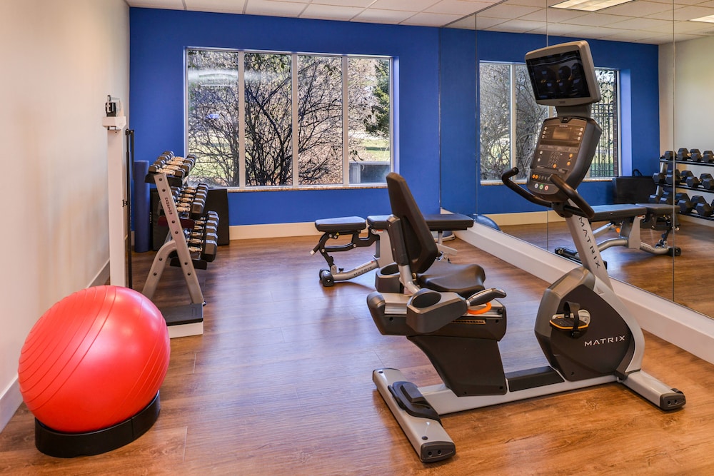 Holiday Inn Express Hotel & Suites Urbana-Champaign(U Of I Area) 42/74