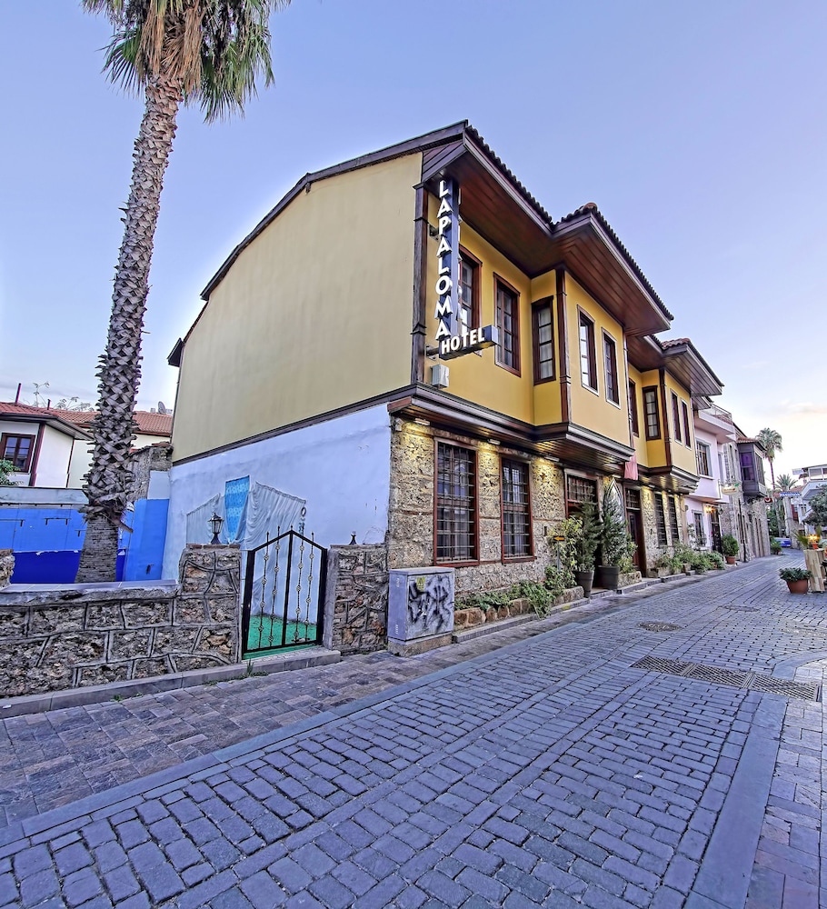 La Paloma Hotel 38/50