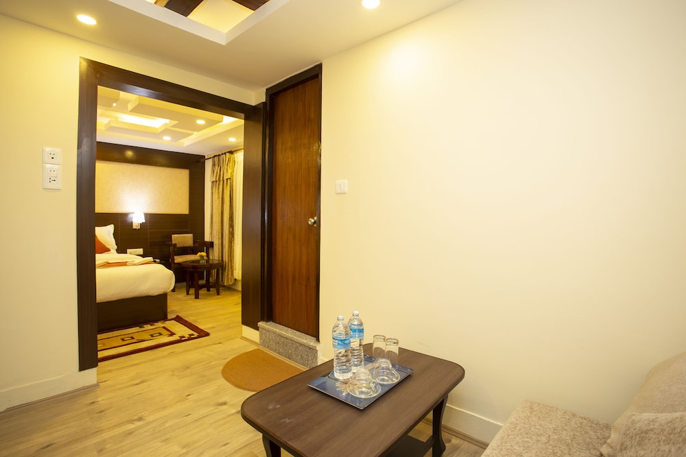 Hotel Sapana Garden 37/45
