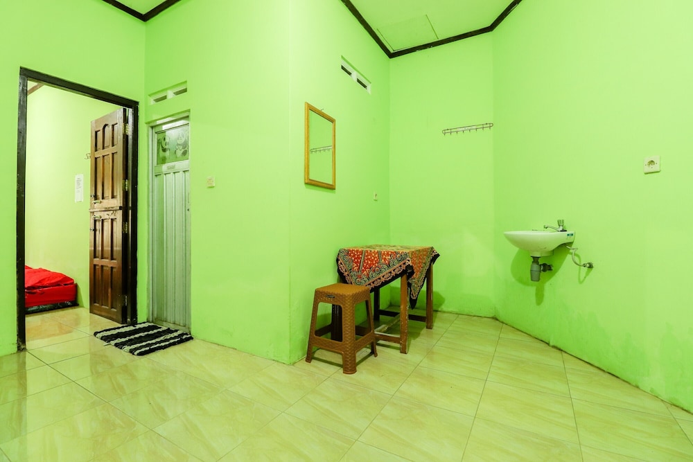 Penginapan Roro Mendut by ZUZU 37/50