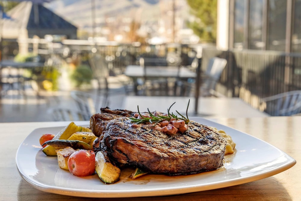 Hells Canyon Grand Hotel, an Ascend Collection Hotel 53/73
