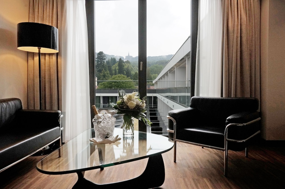 Schlosshotel Bad Wilhelmshohe 37/50