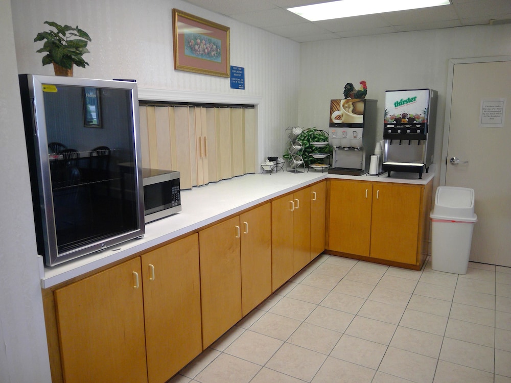 Americas Best Value Inn Kinston 12/31