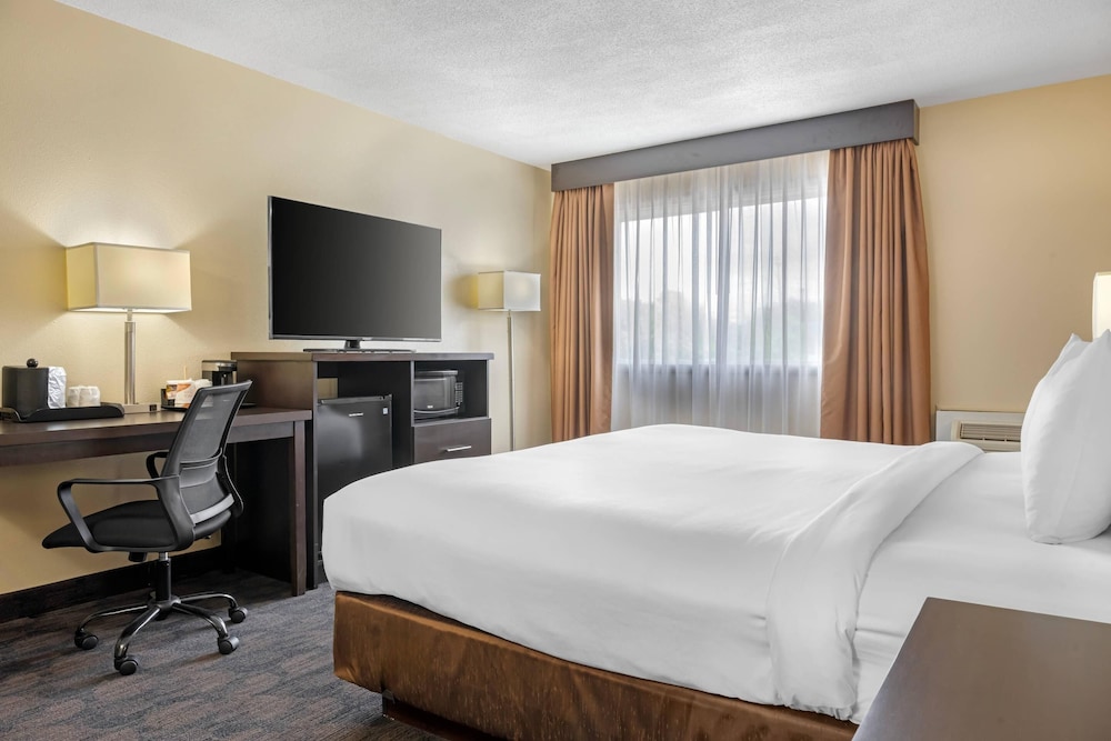 Quality Inn & Suites Bathurst, NB 41/50