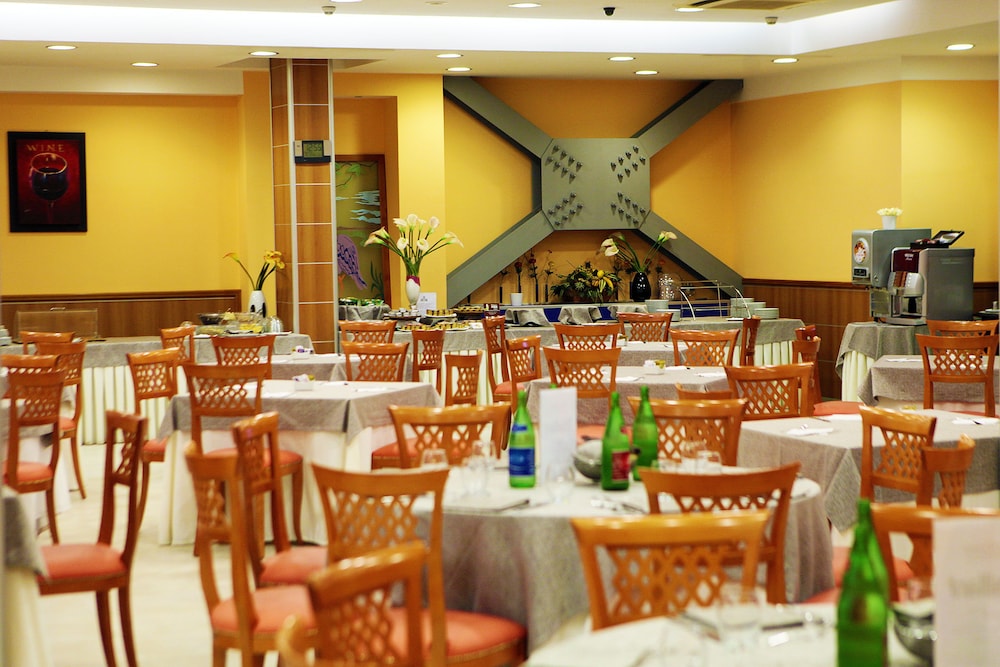 restaurant-cafeteria